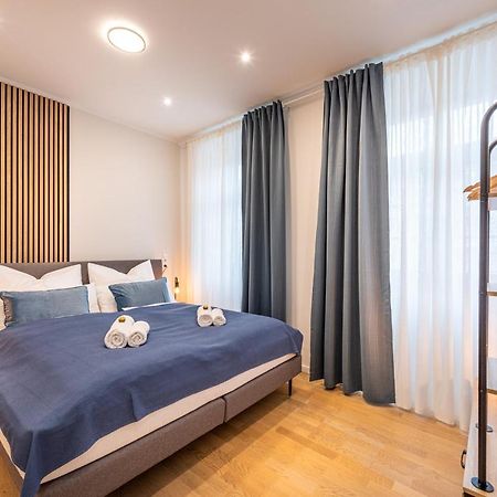 Vivid Luxury Apartment Ludwigsburg - Bluehendes Barock-Forum-Schloss-Modern Exterior photo